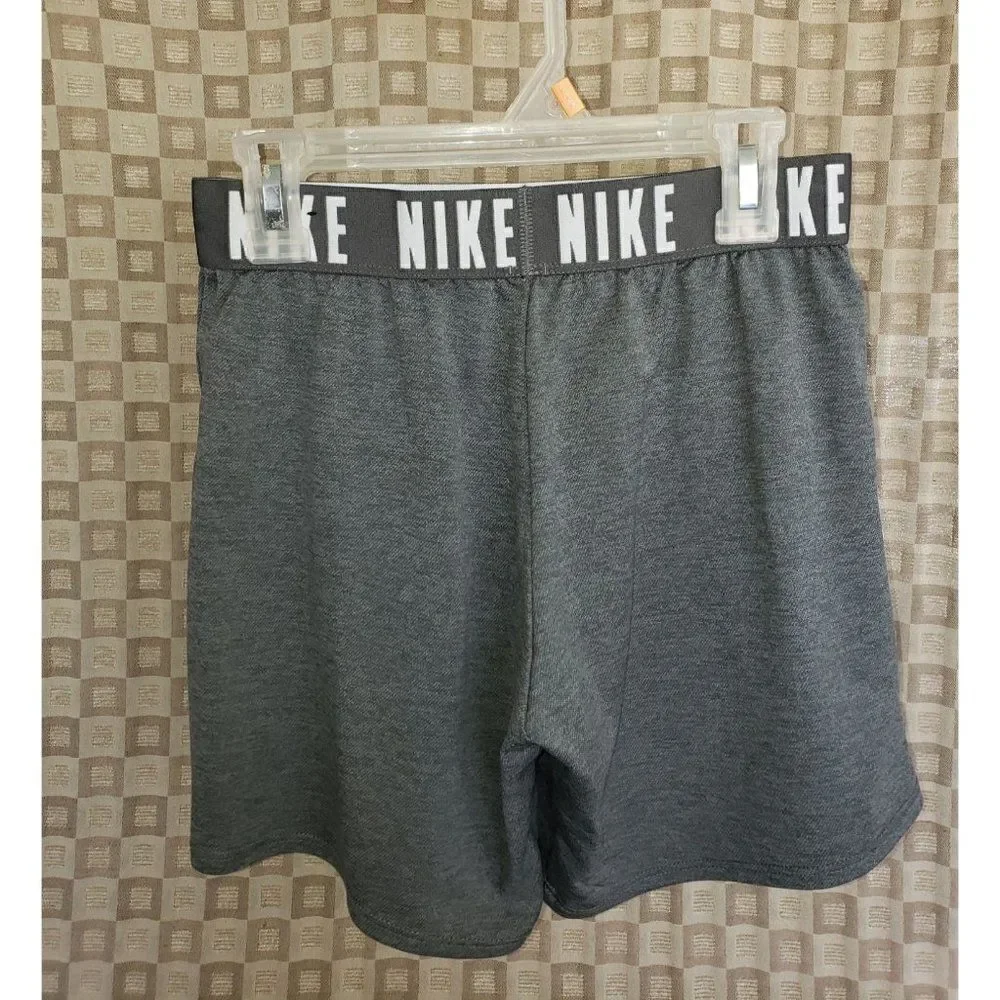 Nike Girls' Dry Trophy 6" Shorts Athletic Activewear Medium NWOT - Picture 3 of 7